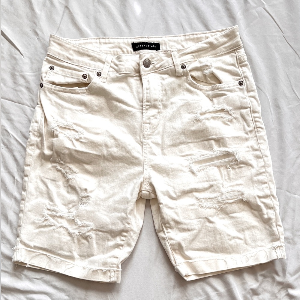 COPY - Men’s Aeropostale distressed white slim shorts-size 34